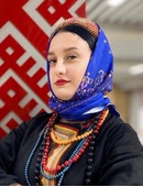 Руководитель «народного самодеятельного коллектива» хора «Русская песня» и\u000D\u000A и вокального ансамбля \u0022Сударушка\u0022